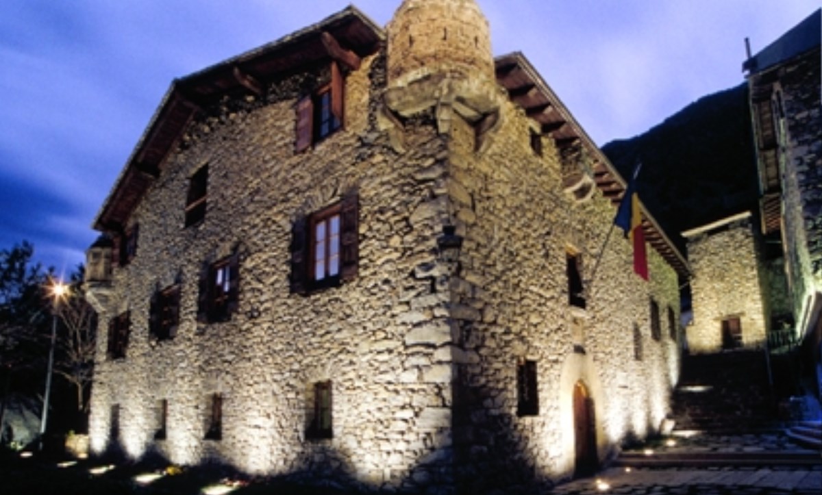 Nou relat històric de Casa de la Vall