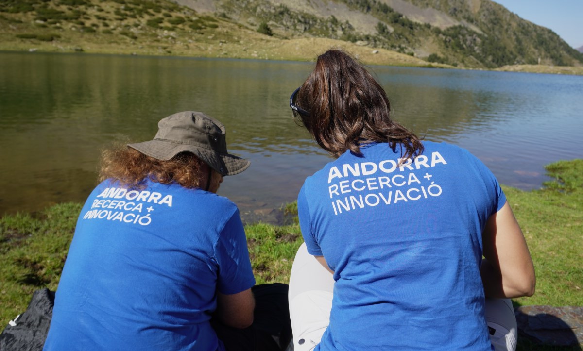 Nous treballs de camp per aprofundir en el seguiment científic dels estanys d'alta muntanya d'Andorra